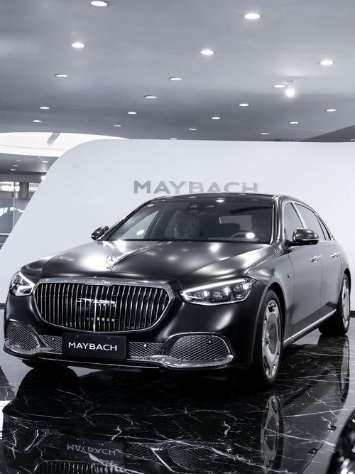 成都145岚图汽车的售后服务让用户无忧出行，迈巴赫未来的豪华车趋势